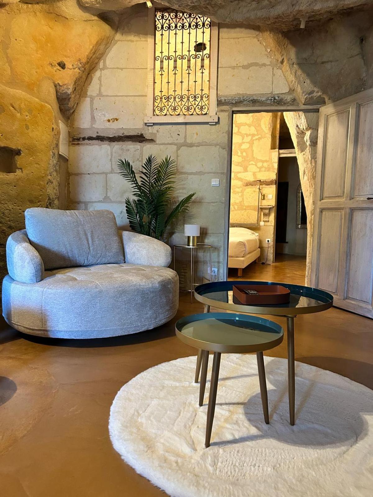 Logis Demeure De La Vignole Hotel Turquant ภายนอก รูปภาพ